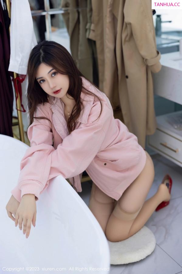 綺裡嘉 绮里嘉 [XiuRen]高清写真图 2023.11.24 No.7715 绮里嘉ula 丝袜美腿第54张图片